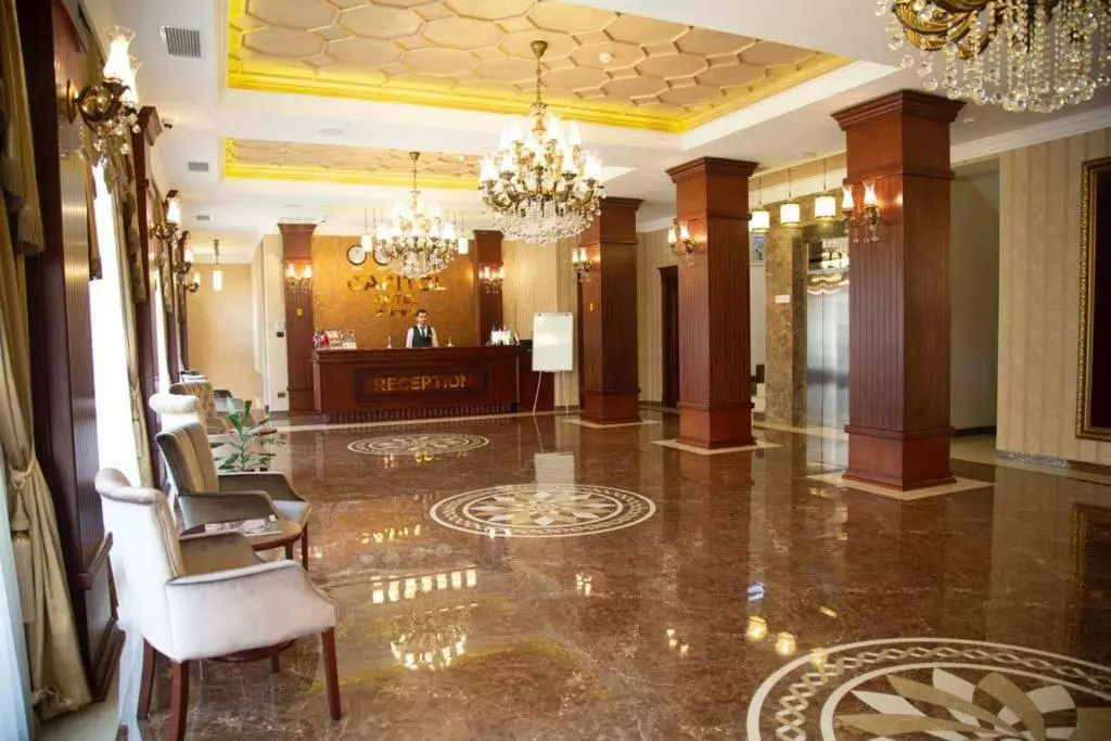 CAPITOL3